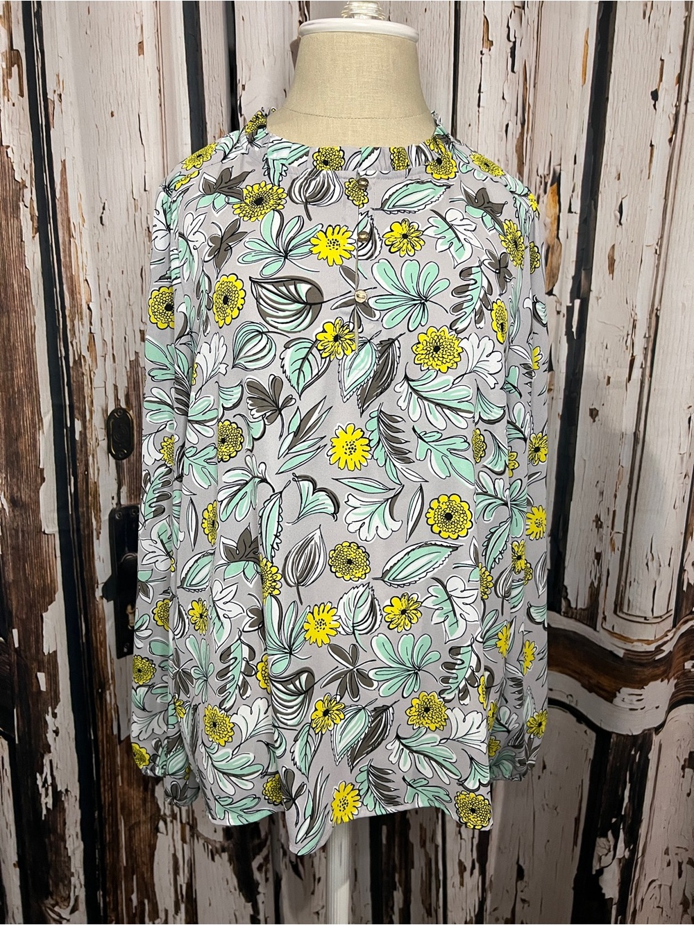 LOFT Outlet Floral Top in Gray, Yellow, Mint